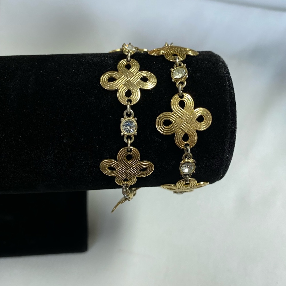 Avon bracelets - Picture 3 of 4